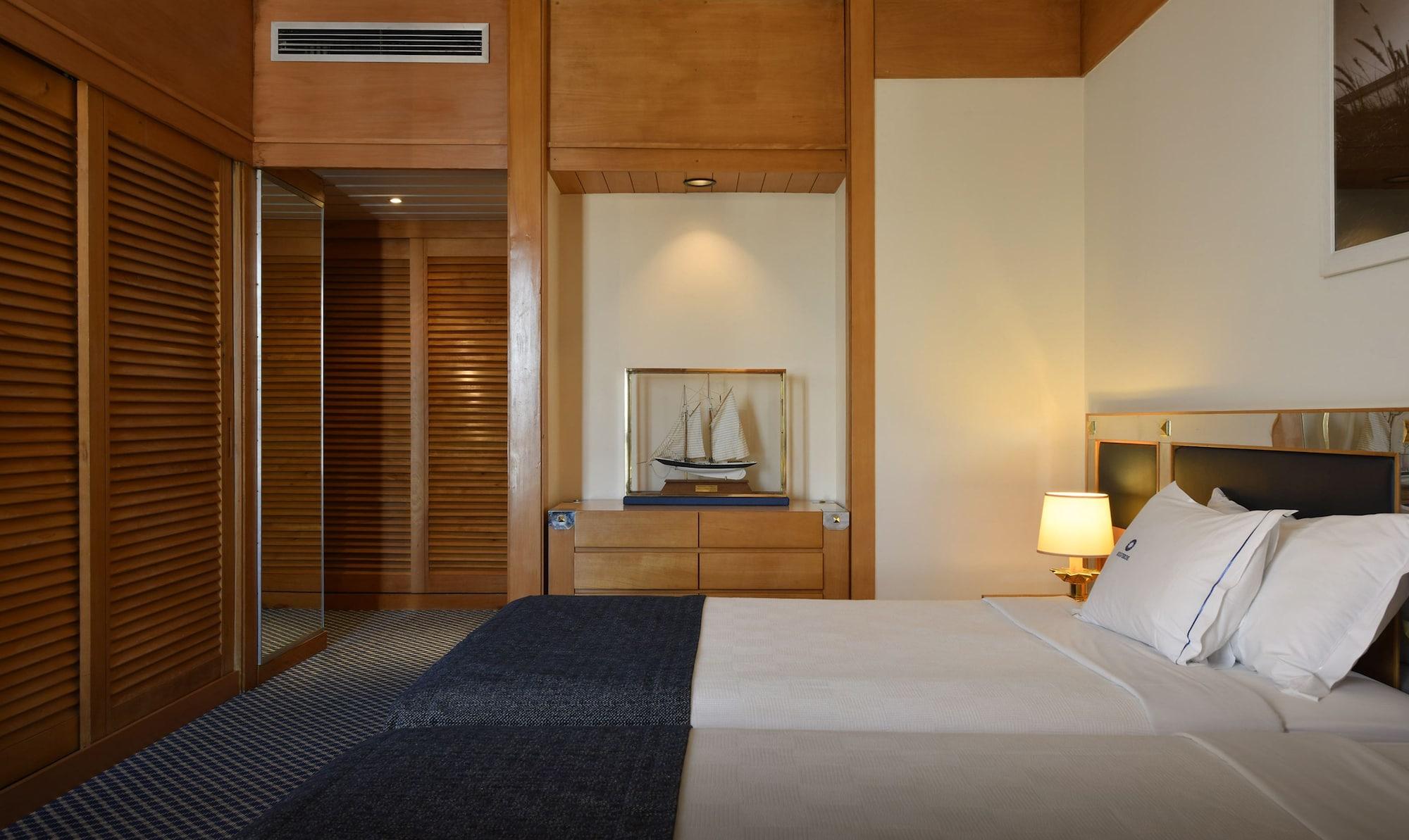 โรงแรมอัลการ์เว กาสิโน ปอร์ติเมา ภายนอก รูปภาพ A bedroom at the hotel