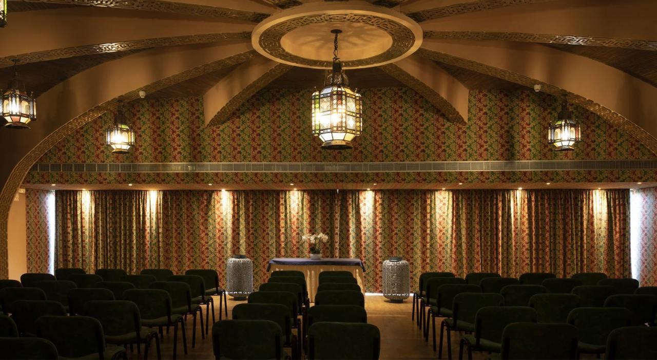 โรงแรมอัลการ์เว กาสิโน ปอร์ติเมา ภายนอก รูปภาพ The interior of the synagogue