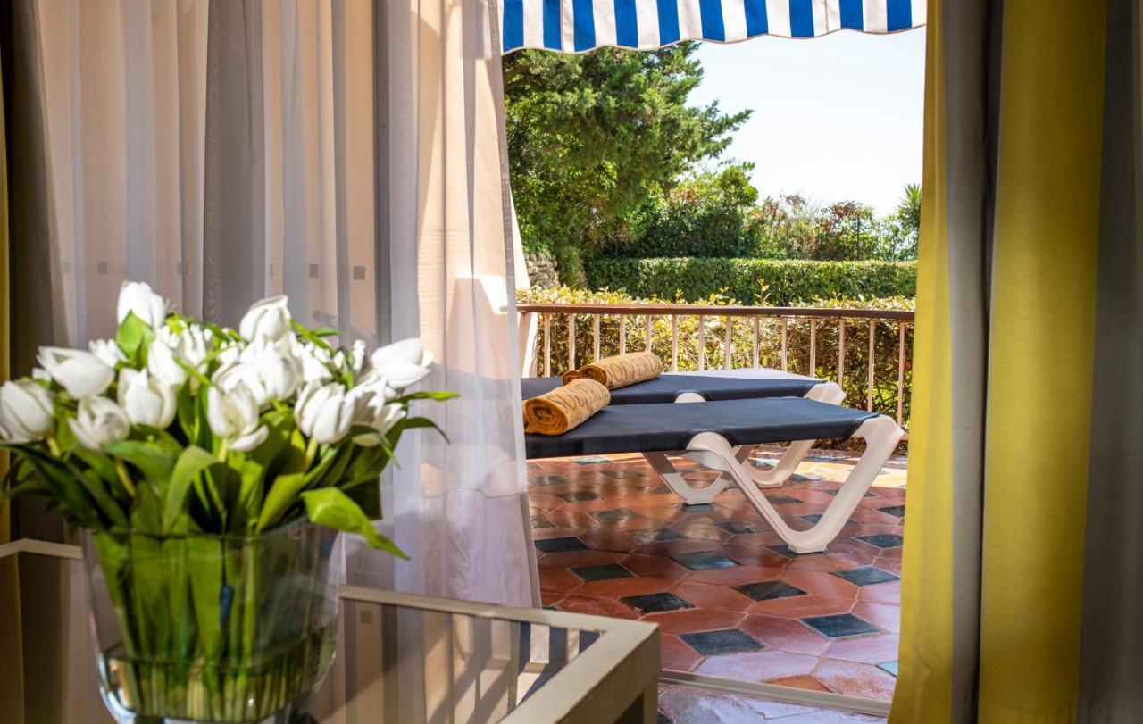 โรงแรมอัลการ์เว กาสิโน ปอร์ติเมา ภายนอก รูปภาพ A view of the hotel's terrace