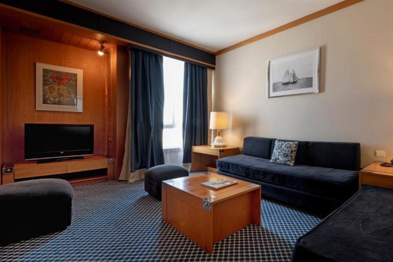 โรงแรมอัลการ์เว กาสิโน ปอร์ติเมา ภายนอก รูปภาพ Living room